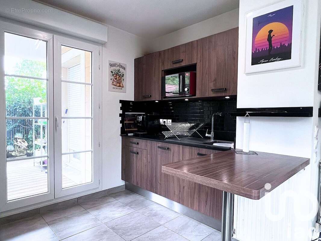 Photo 8 - Appartement à VILLENEUVE-SAINT-DENIS