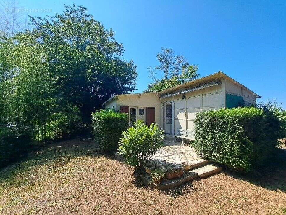 Autre à VOUNEUIL-SUR-VIENNE