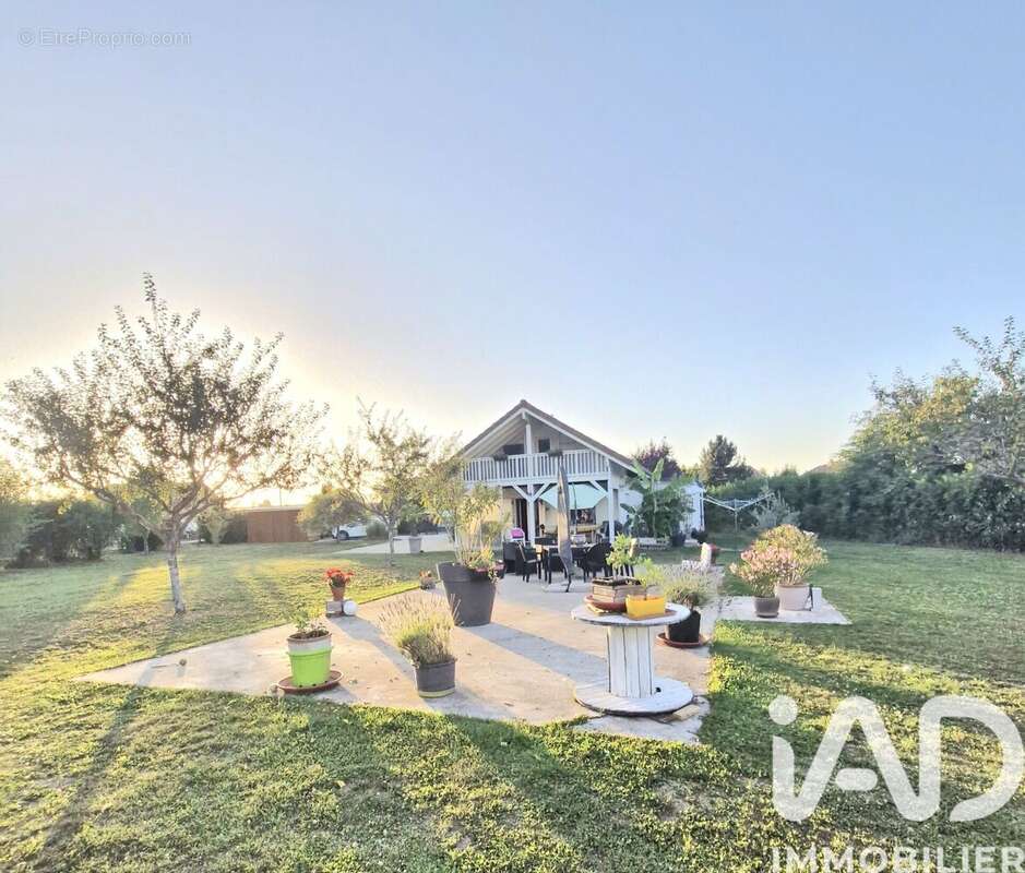 Photo 8 - Maison à LEROUVILLE