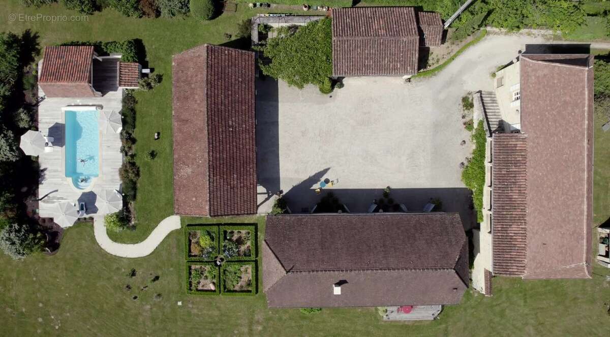 Maison à CAZALS