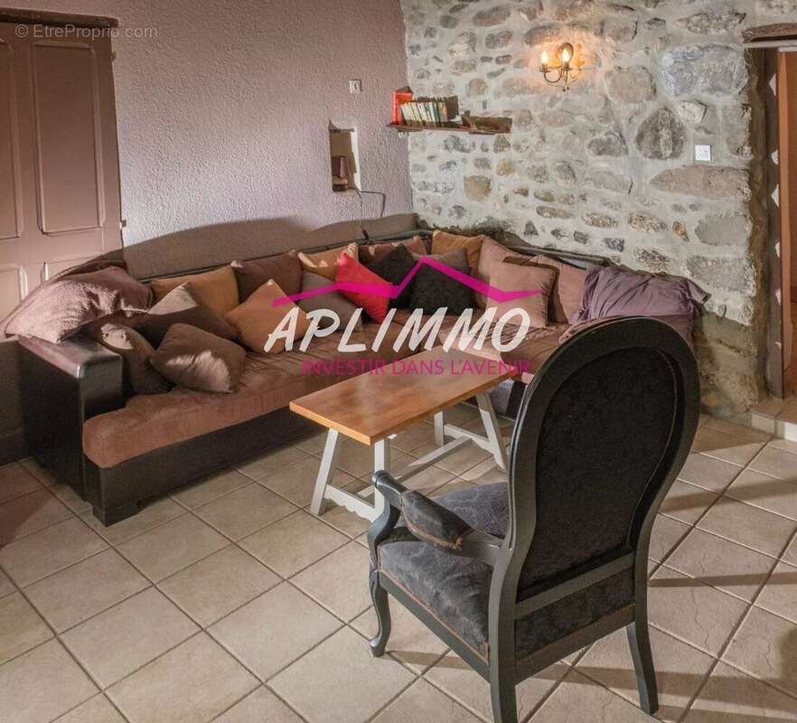 Maison à LE TEIL