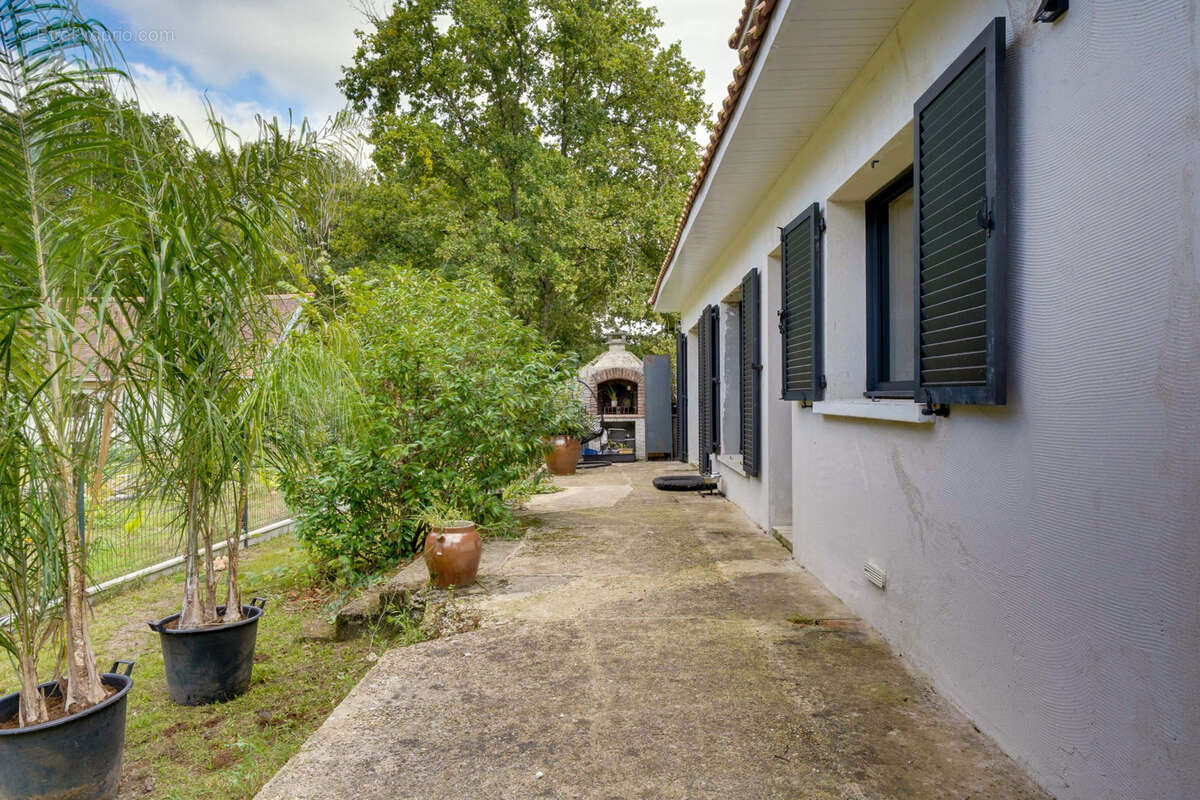 Maison à SAINT-SELVE