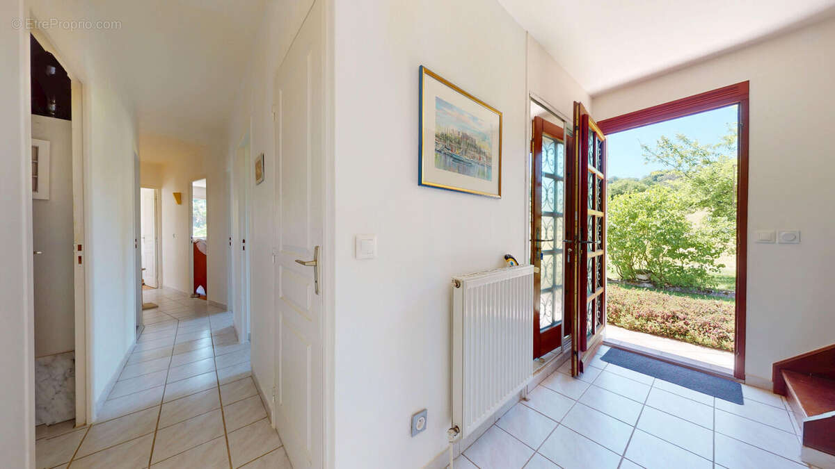 Maison à ALLONZIER-LA-CAILLE