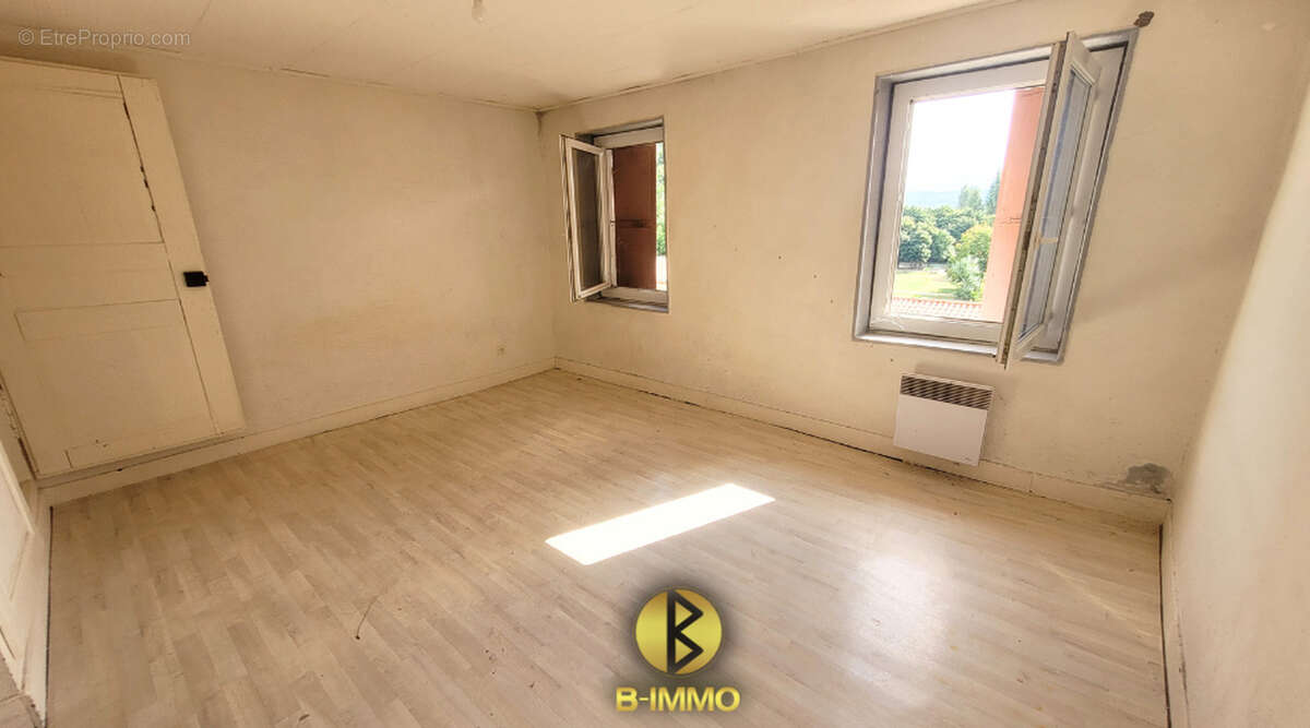 Maison à SAINT-PIERRE-DE-BOEUF