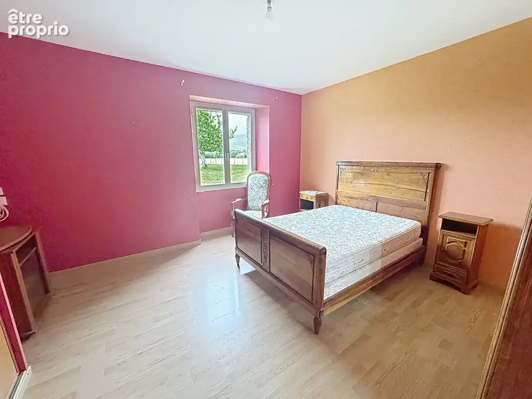 Maison La Cote Saint Andre 6 pièce(s) de 246 m² - photo 6