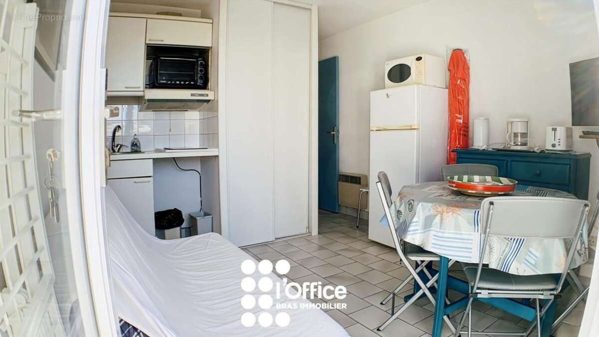 Chateau D'olonne - La Pironniere - photo 2
