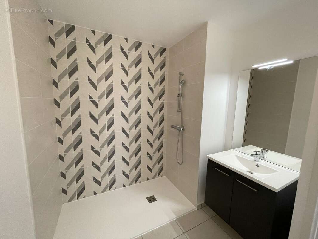 Appartement 70 m² à Talence  - photo 6