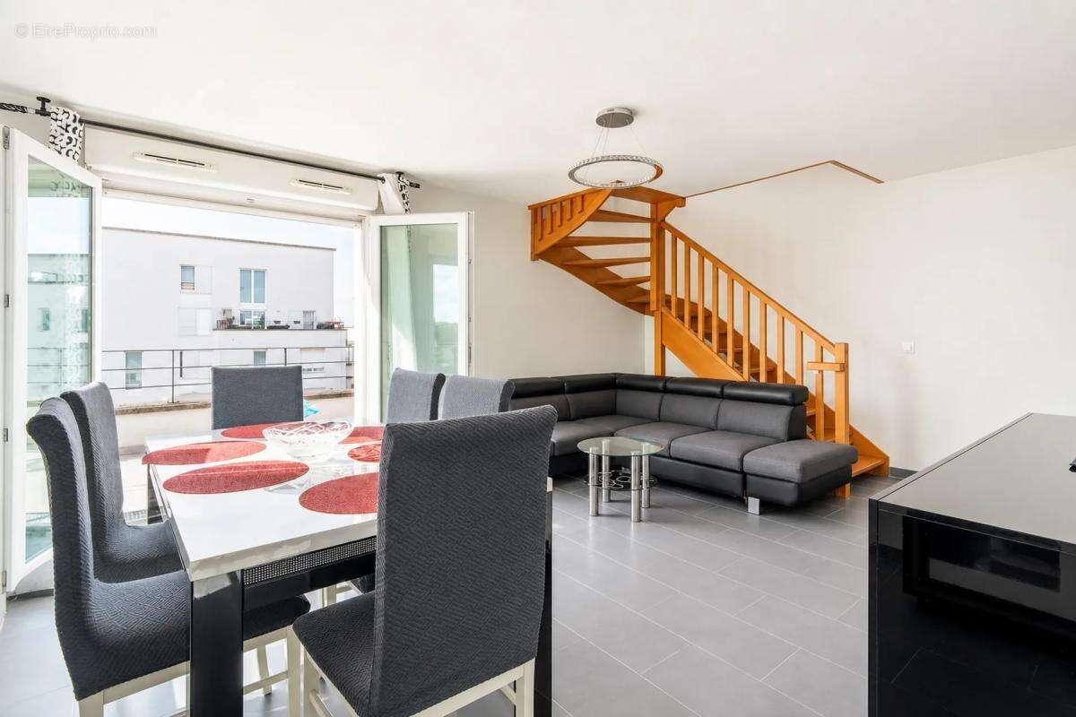 Appartement à STAINS