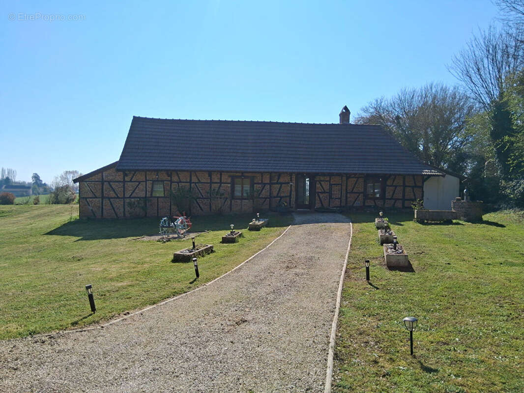 Maison à SAINT-GERMAIN-DU-BOIS
