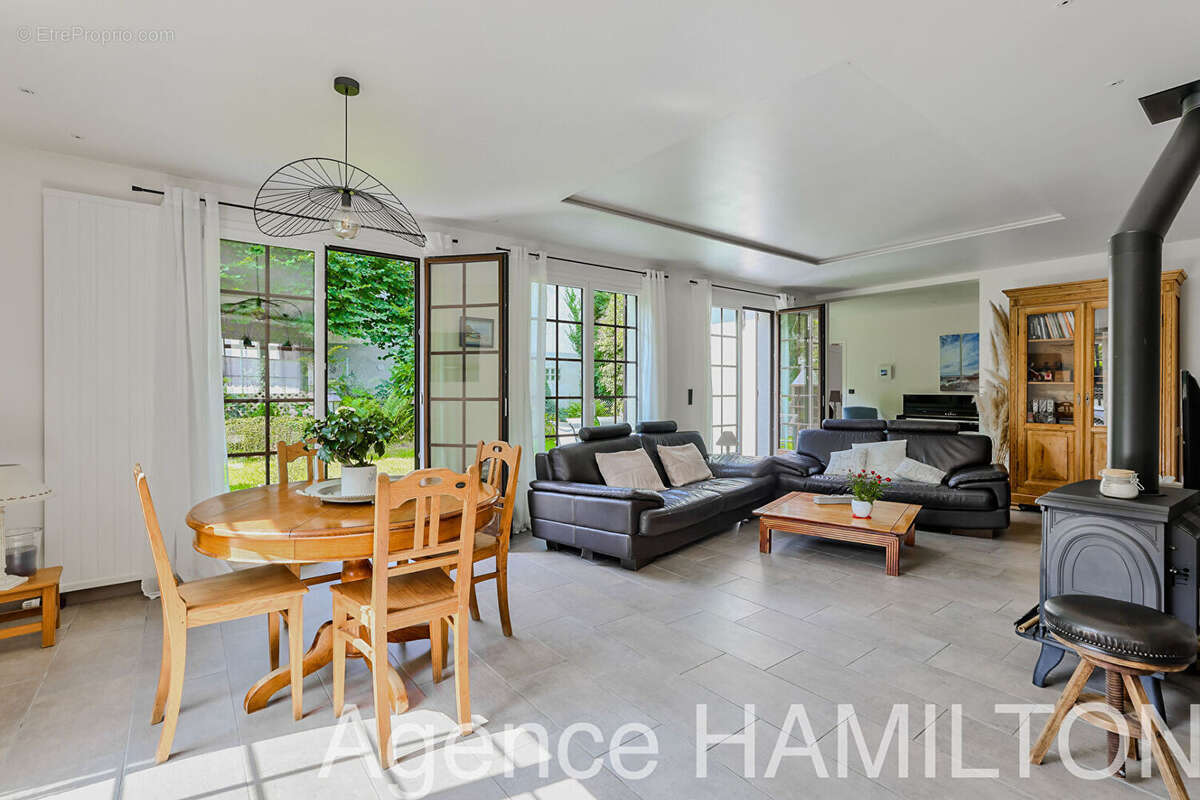 Maison familiale d'exception à l'Etang-La-Ville/ Marly-Le-Roi - photo 3