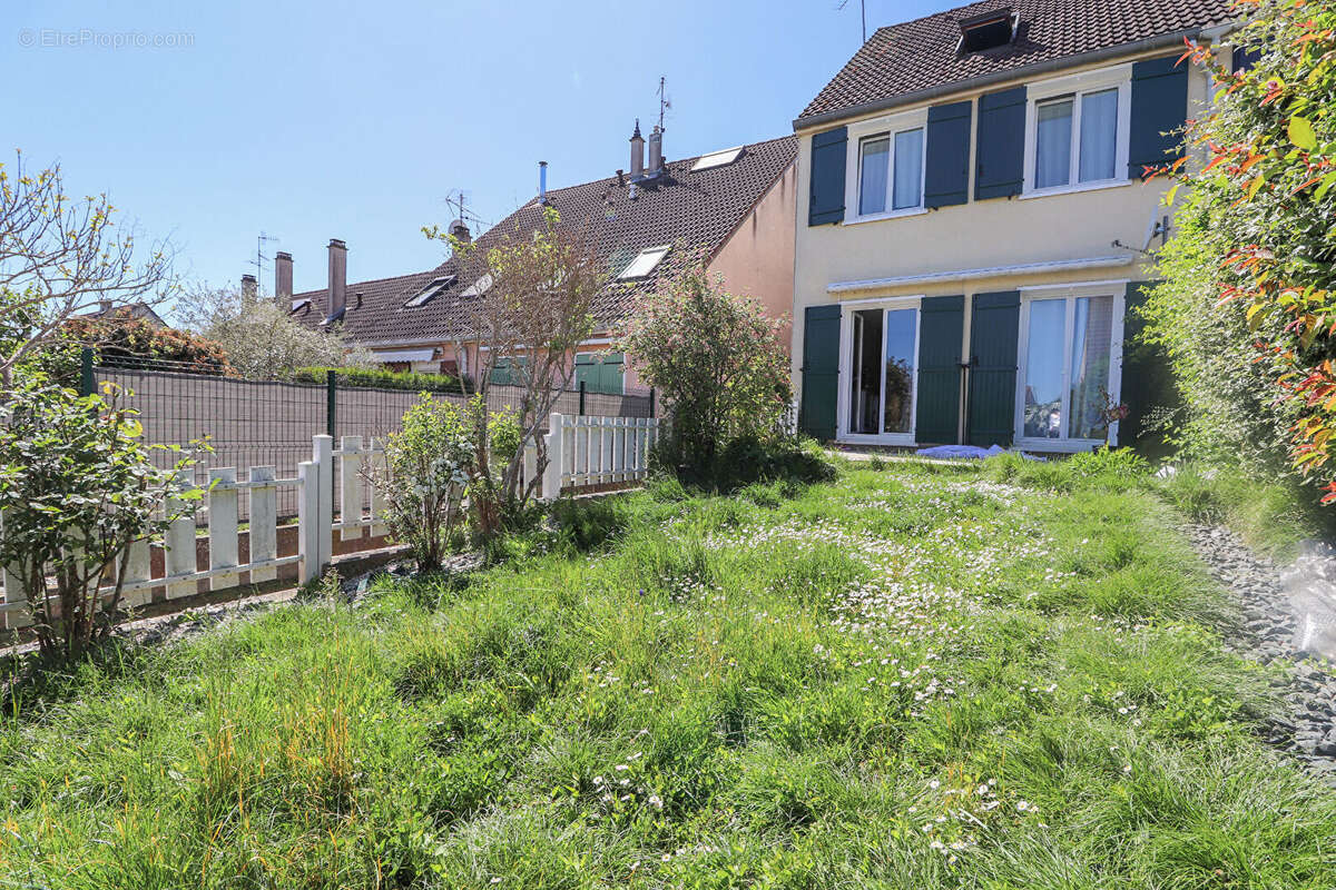 Maison à QUETIGNY