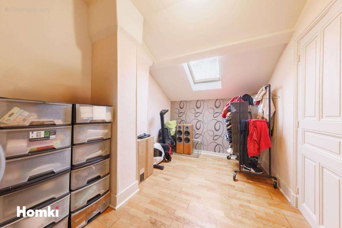 À VENDRE – Appartement T1 de 47 m² (43 m² loi Carrez) – Hyper centre Clermont-Ferrand – Quartier Jardin Lecoq - photo 8