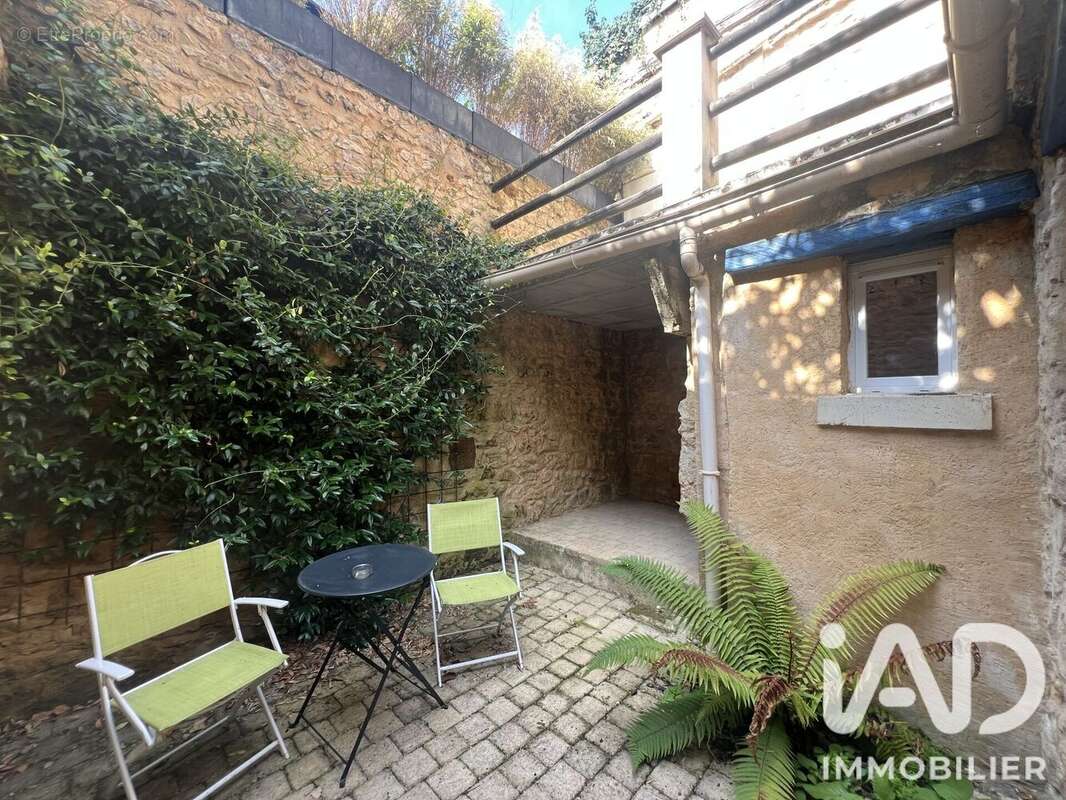 Appartement 70 m² à Lalinde  - photo 2