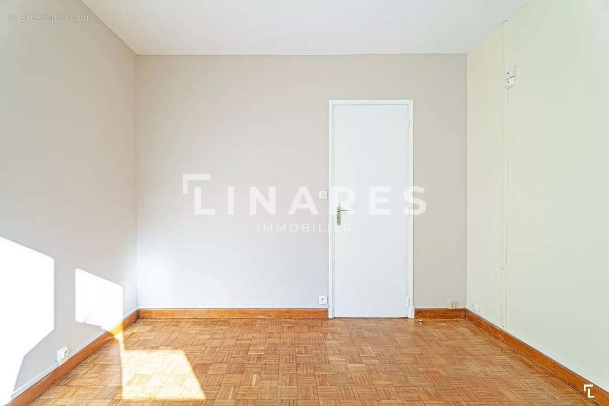 Appartement à MARSEILLE-5E