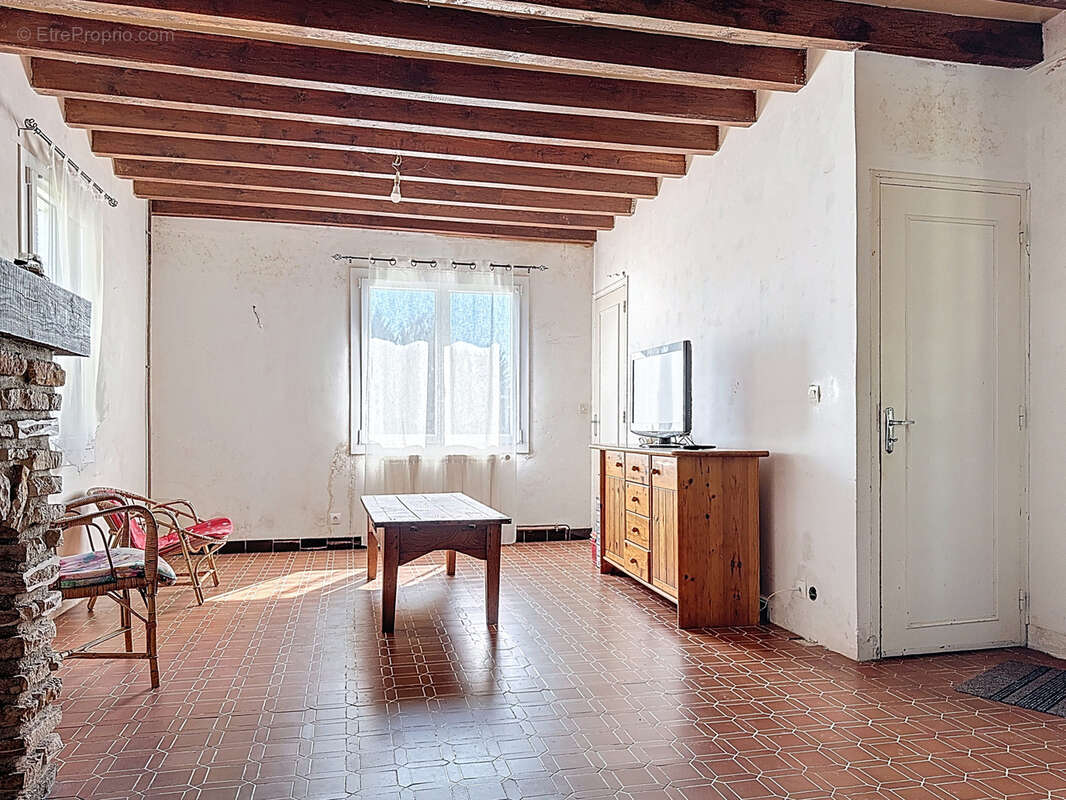 Maison à MONTMIRAIL