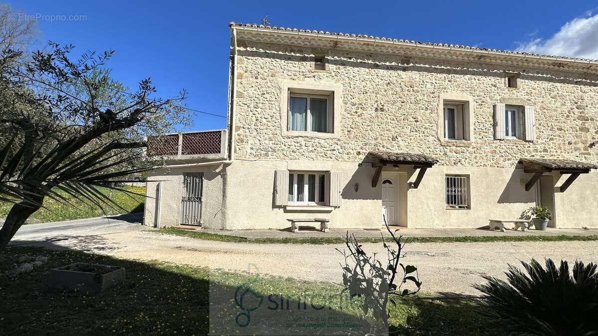 Maison à GARRIGUES-SAINTE-EULALIE