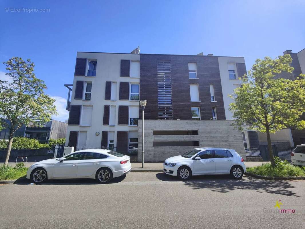 Appartement T3 - 73m² - Parking en sous-sol - Terrasse - photo 10