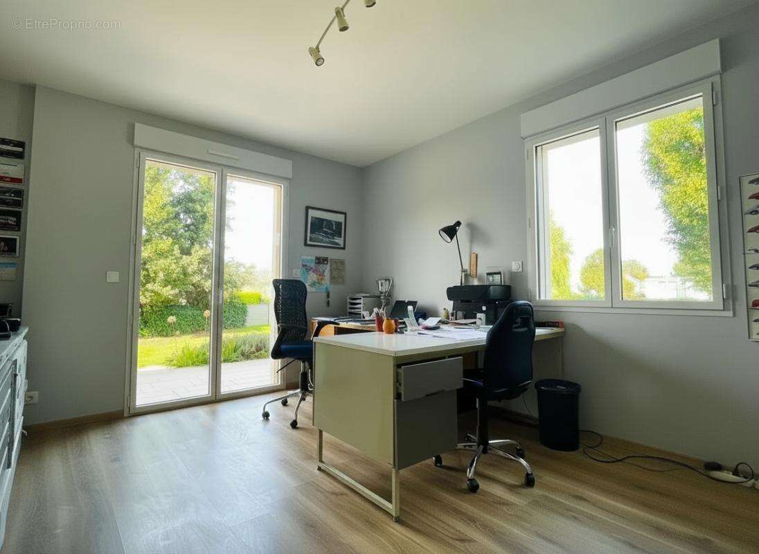 Coup de coeur  ! Bourg 6 Pièces 155 m2 - photo 8