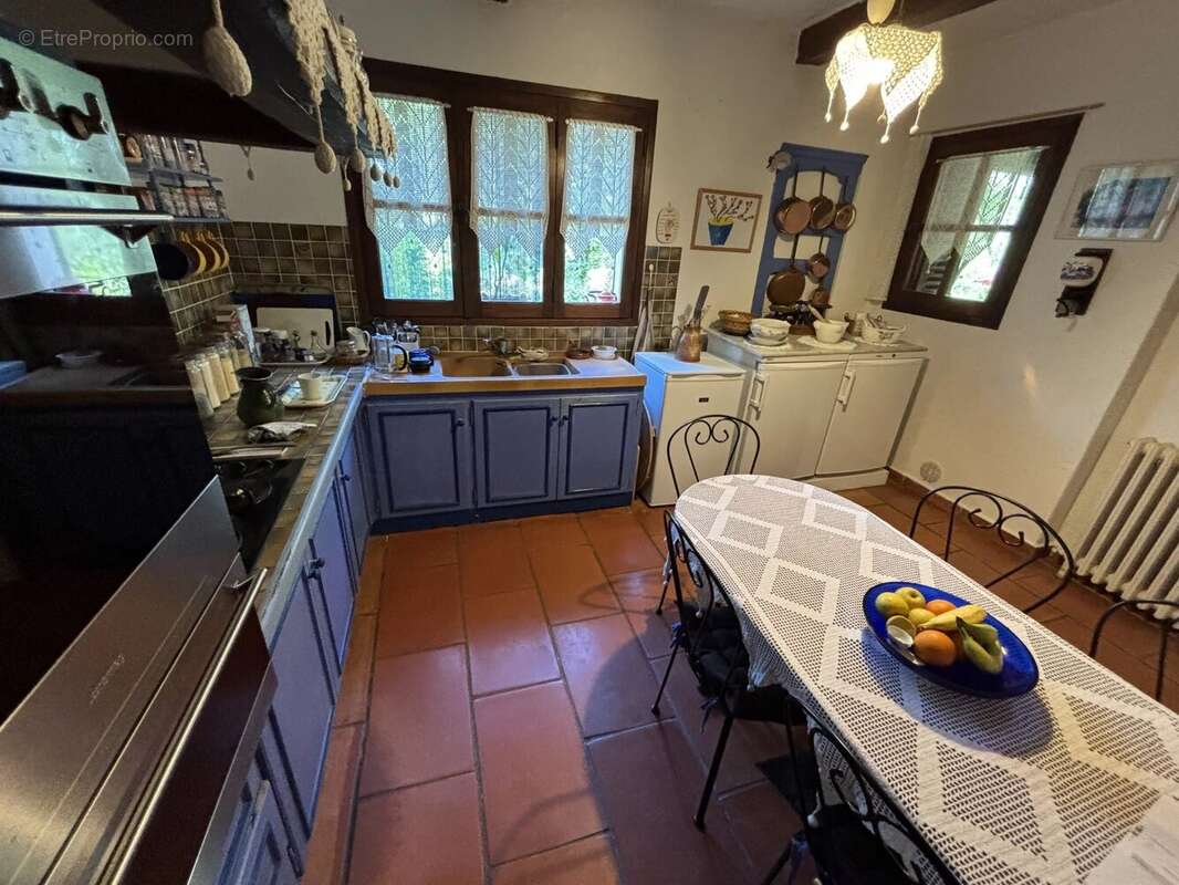 Maison à TOURRETTES-SUR-LOUP