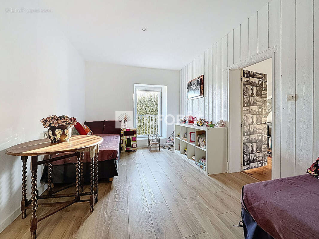 Maison à DOUE-LA-FONTAINE