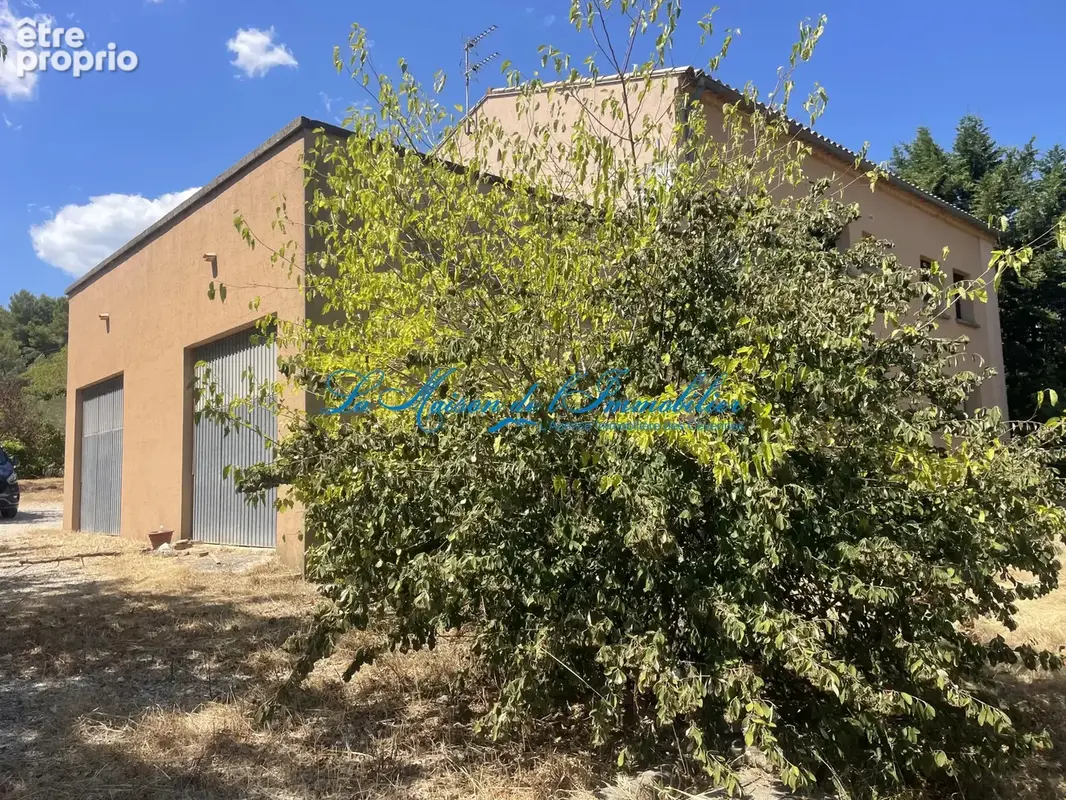 St PRIVAT DES VIEUX, maison de F4 plus 2 garages sur 4153 m2 de terrain plat - photo 4