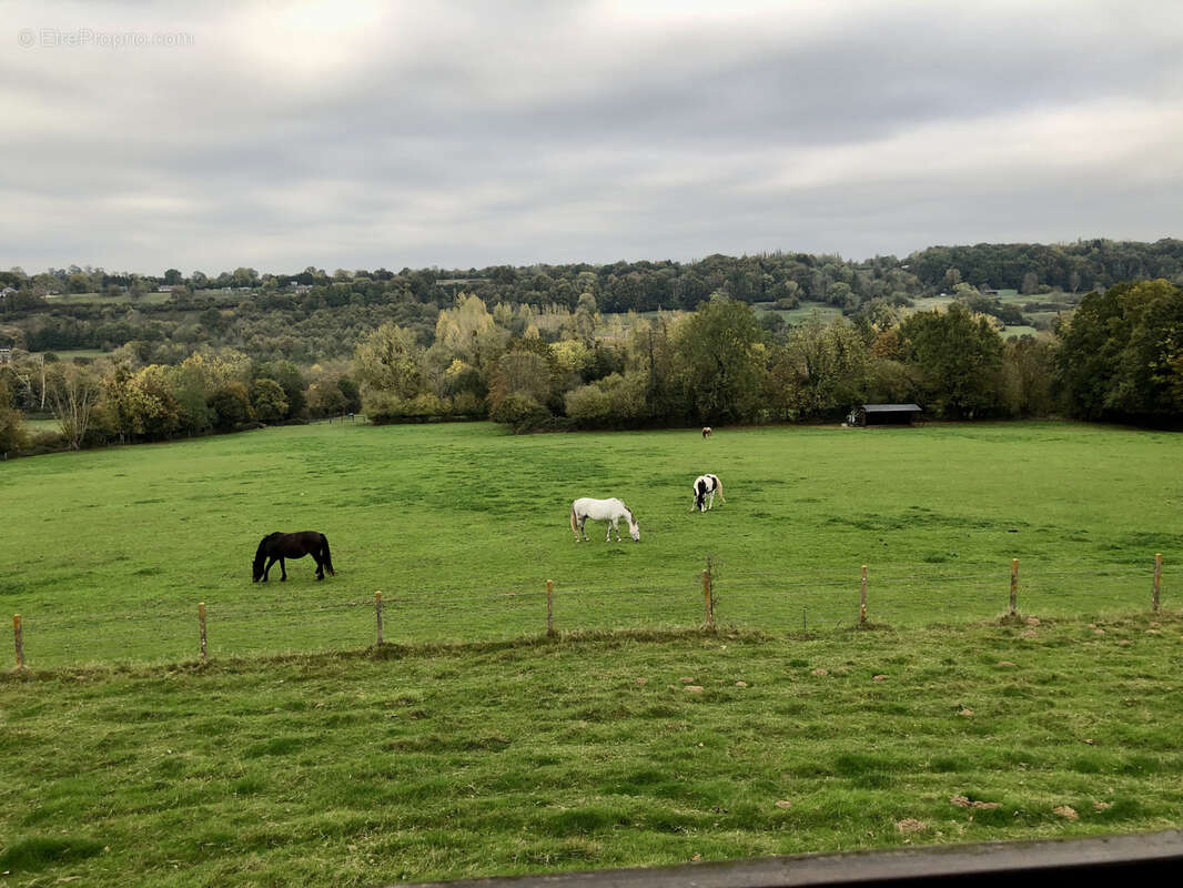 Maison à CORMEILLES