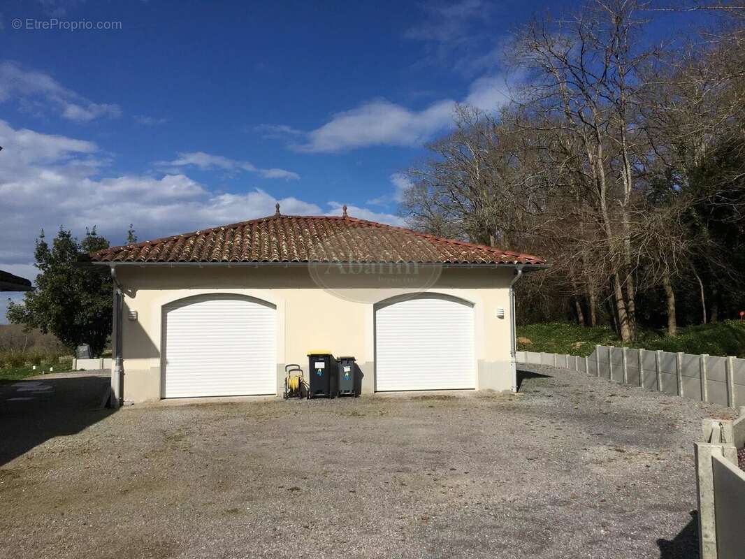 Maison à SAUVETERRE-DE-BEARN