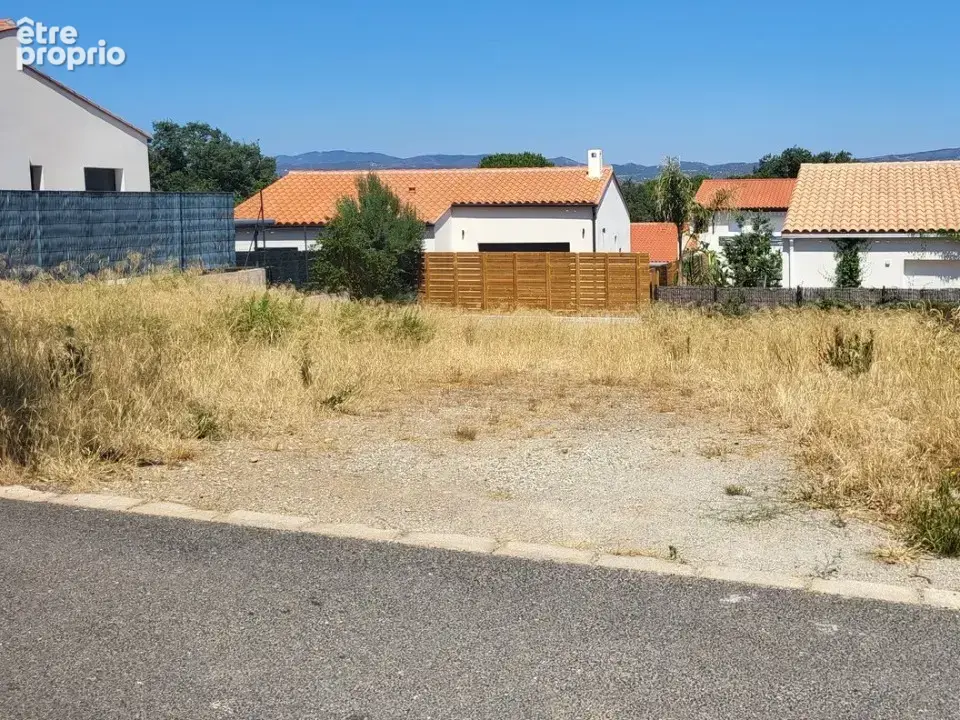 Terrain à CORBERE-LES-CABANES