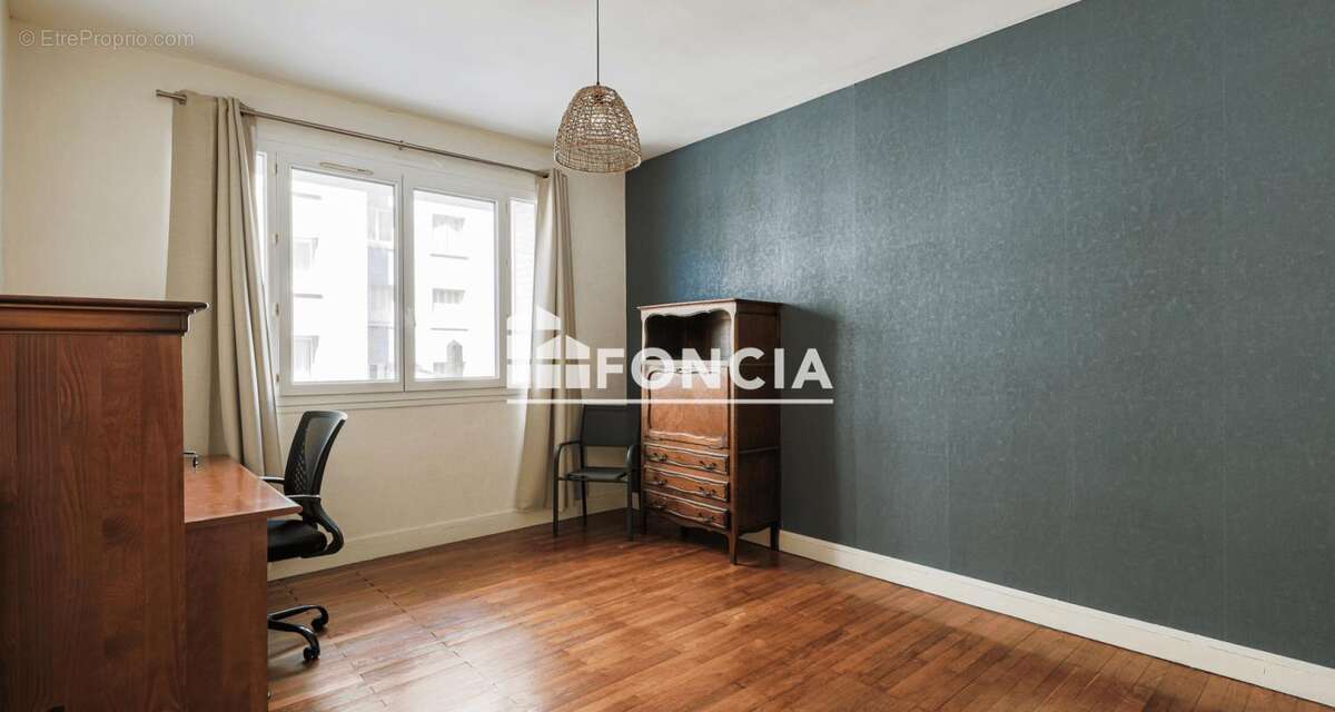Grenoble mutualiste appartement t4 avec cachet - dpe classe c - photo 14