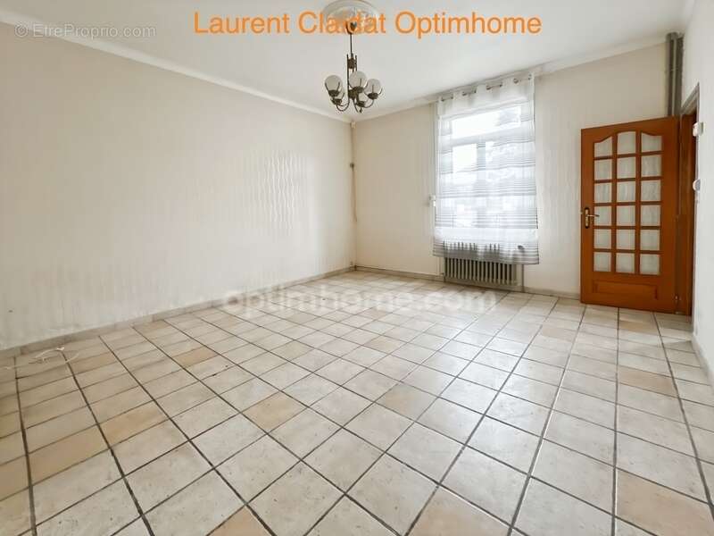 Maison à SAINT-QUENTIN