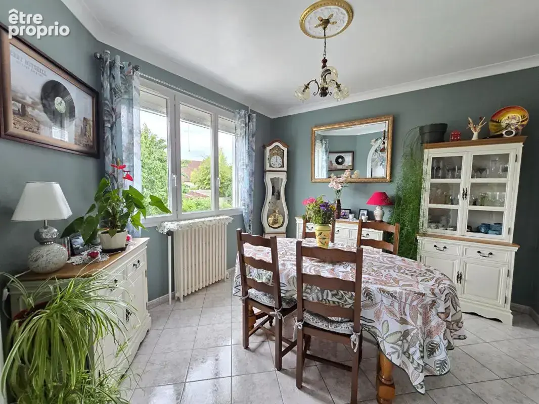 Maison individuelle avec 4 chambres, véranda et magnifique jardin - 175 M2 utiles - photo 4