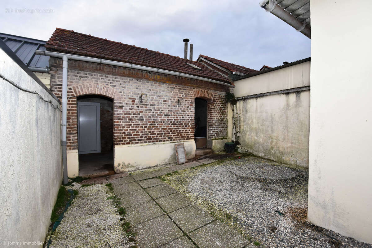 Maison à FLIXECOURT