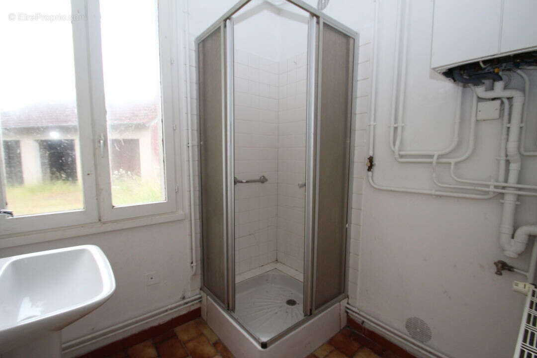 Maison à LUCENAY-LES-AIX