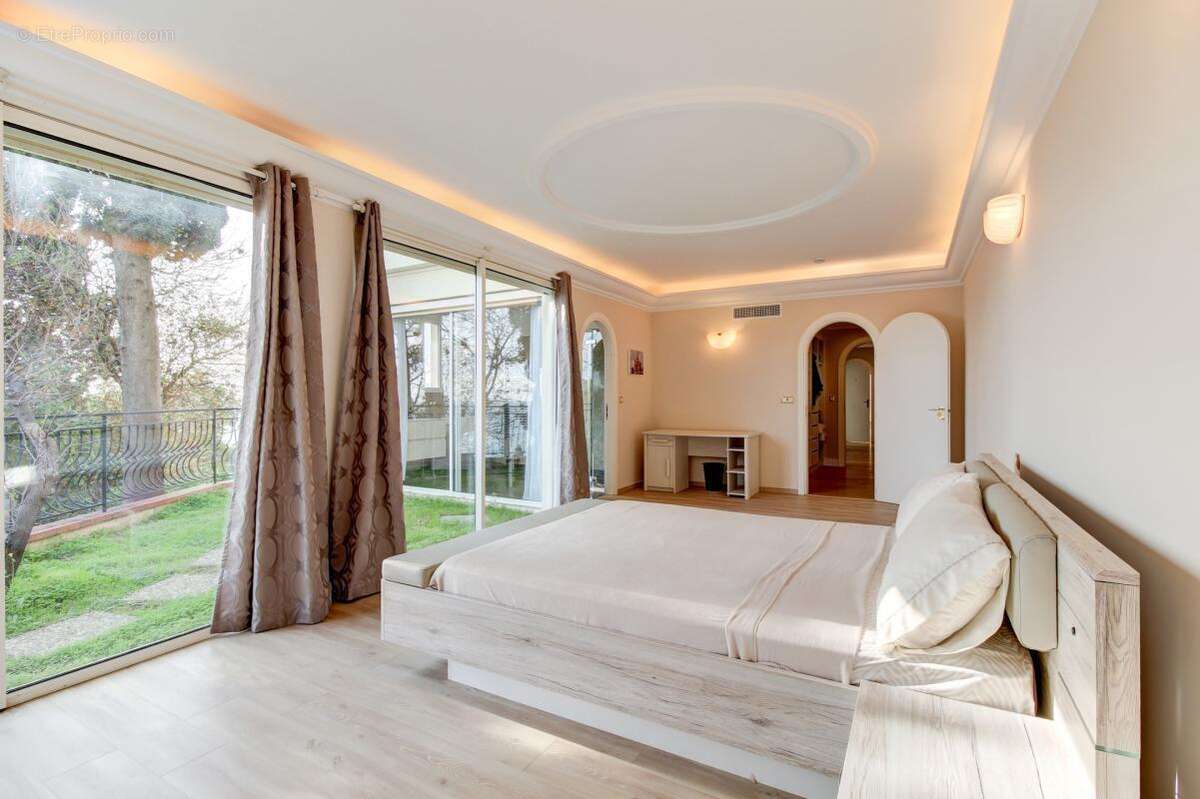 Maison à ROQUEBRUNE-CAP-MARTIN