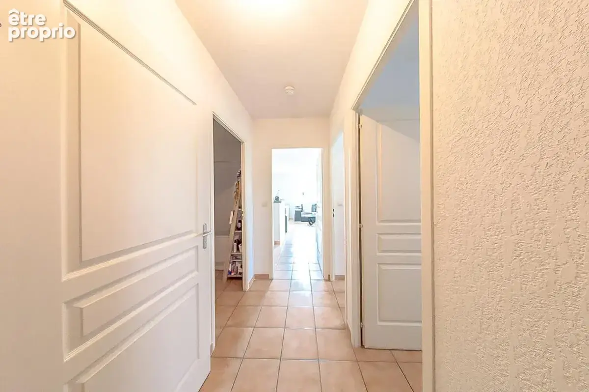 EXCLUSIVITE - OFF MARKET Appartement 3 pièces Parking Terrasse - photo 13