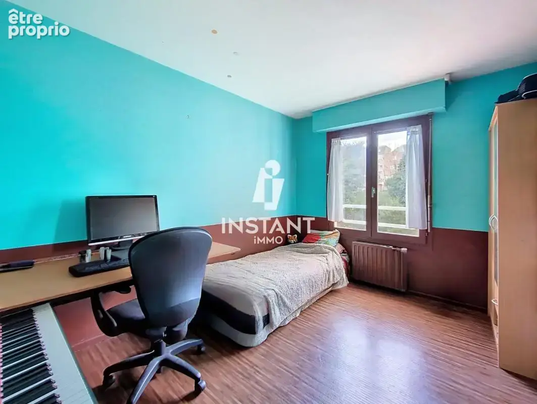 T5 104 m²- 4 chambres - 2 parkings - cave - photo 11