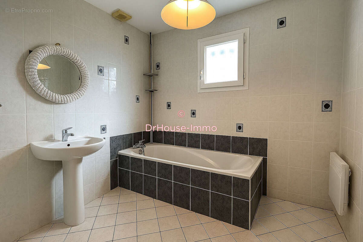Maison 125 m² à Sorigny  - photo 54