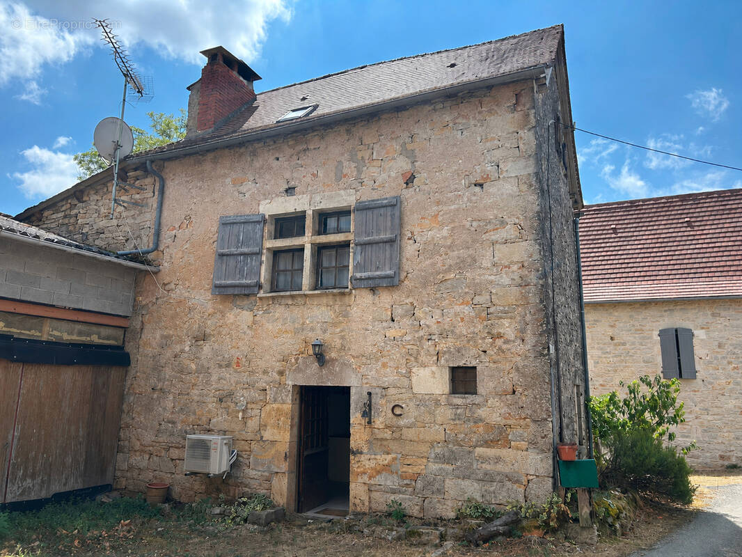 Maison à MONTSALES