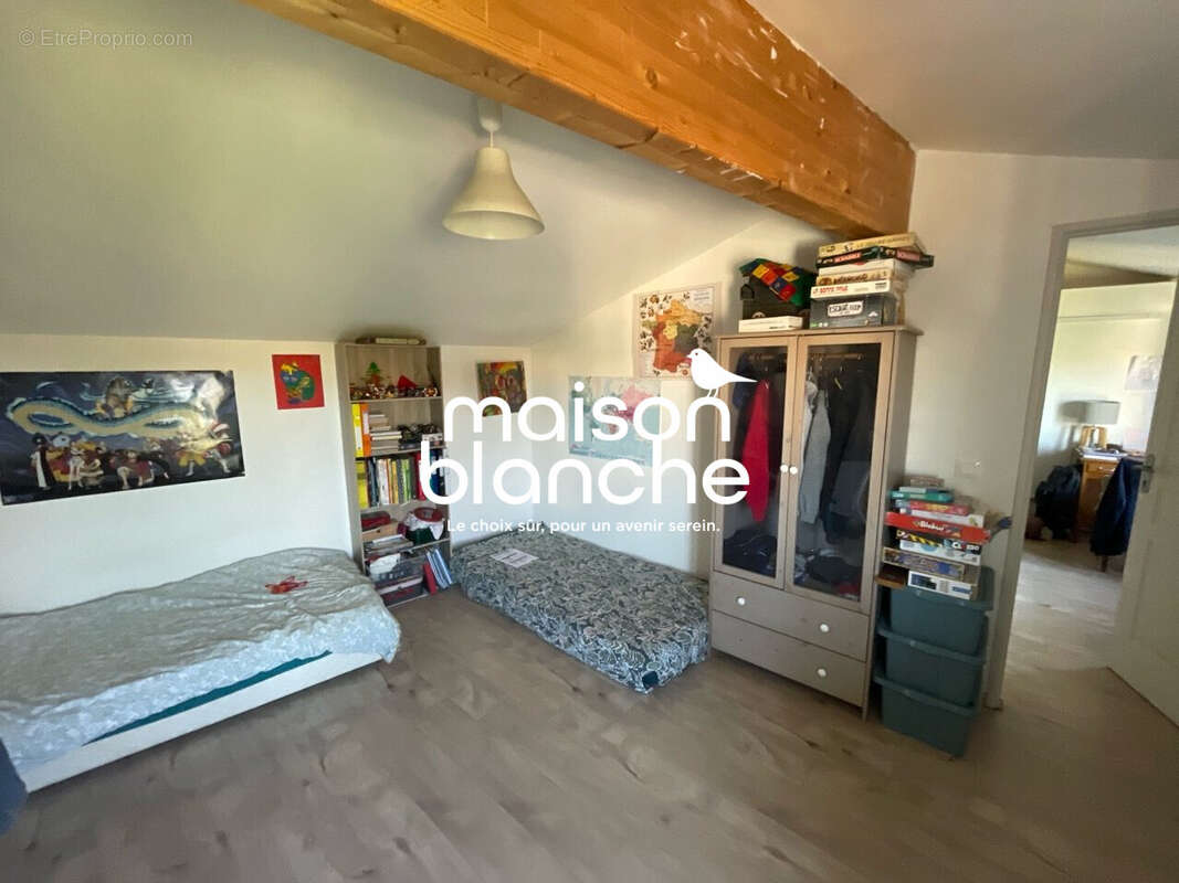 Maison 160 m² à Libourne  - photo 6