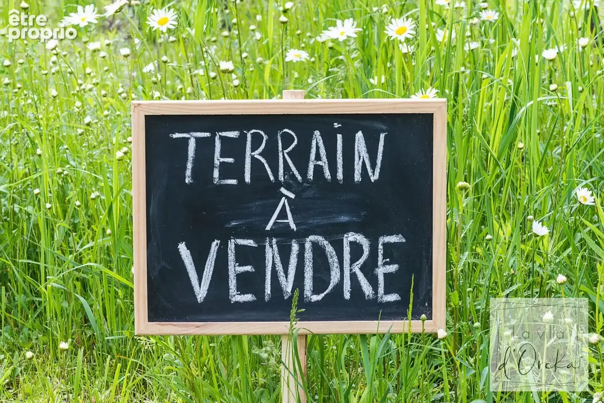 Terrain à bâtir de 797m2, libre de tout constructeur, à 5mn à pied du centre ville - photo 2