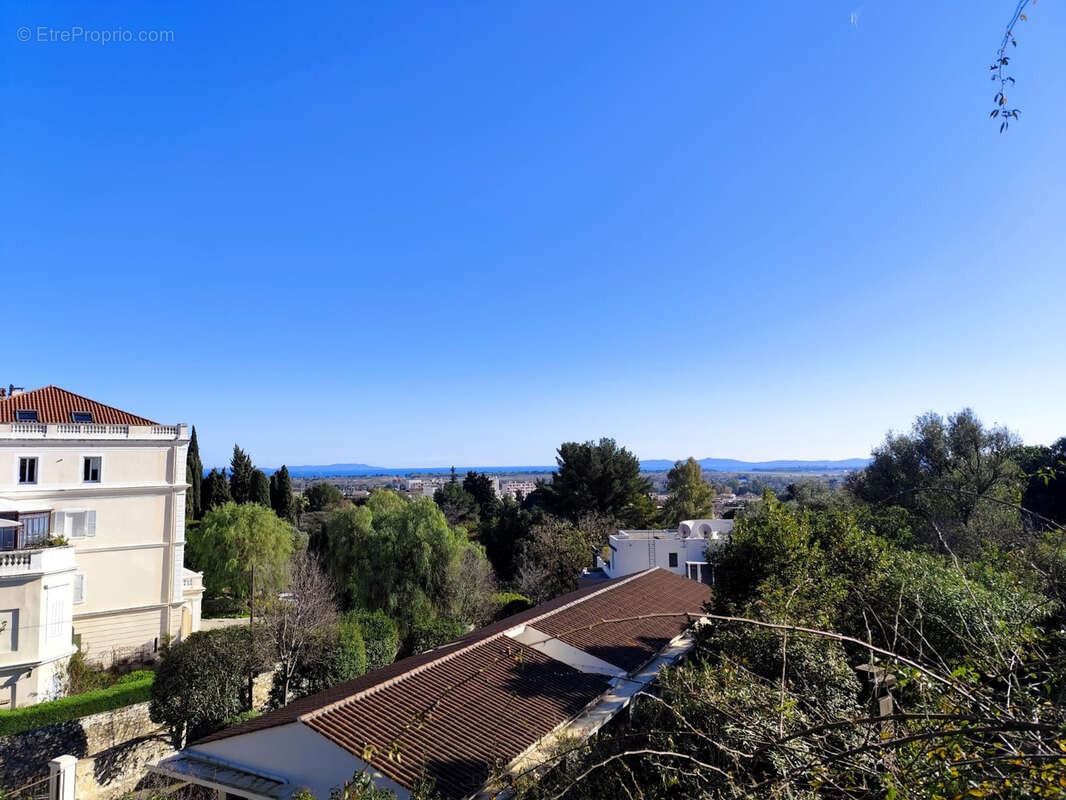 Appartement à HYERES