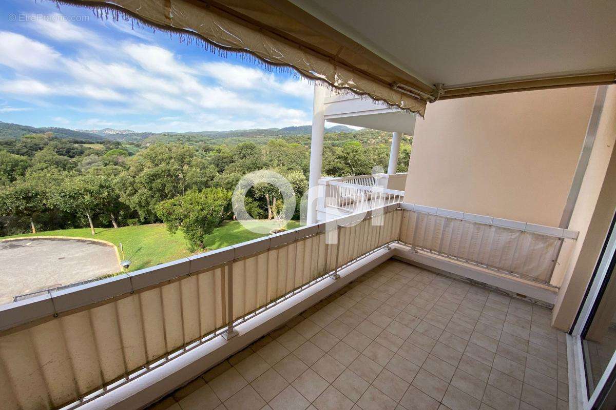 Appartement à MANDELIEU-LA-NAPOULE