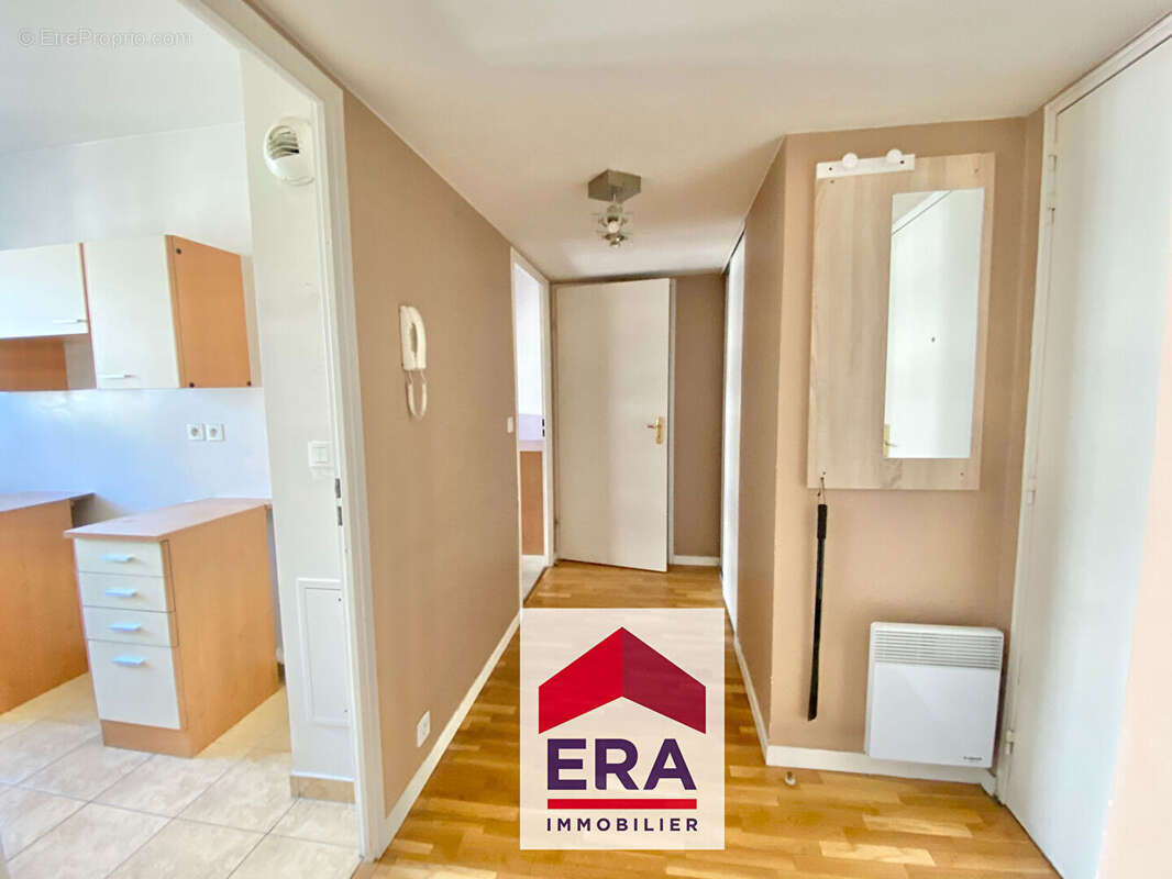 Appartement à SARTROUVILLE