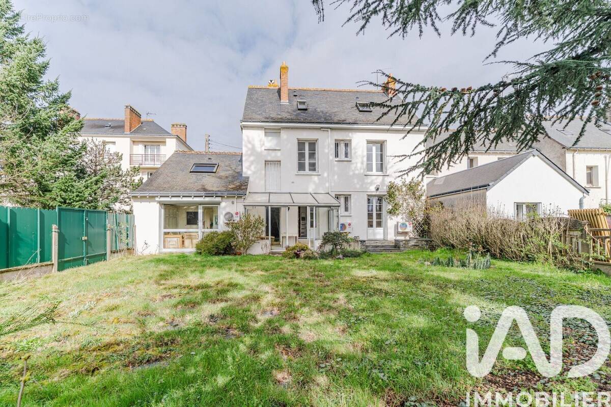 Photo 1 - Maison à SAINT-PIERRE-DES-CORPS