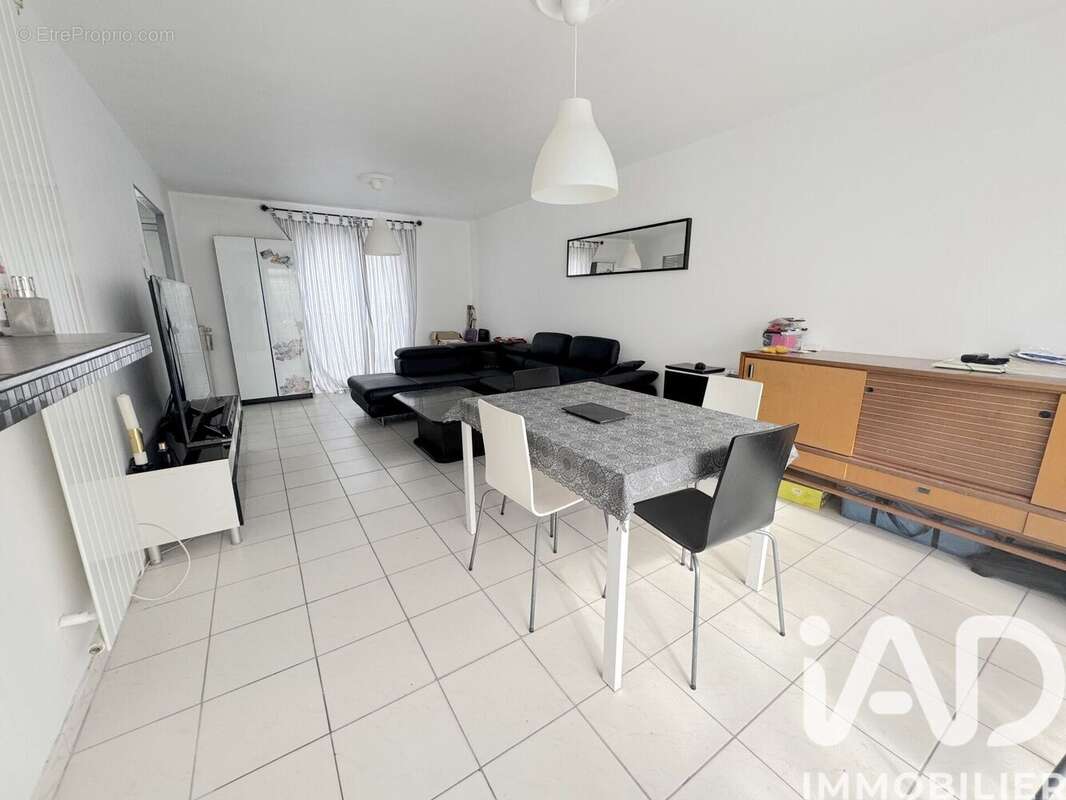 Photo 2 - Maison à MOUSSY-LE-NEUF