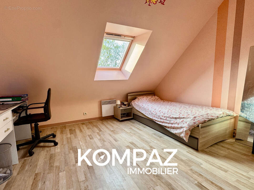 Maison à JUGON-LES-LACS