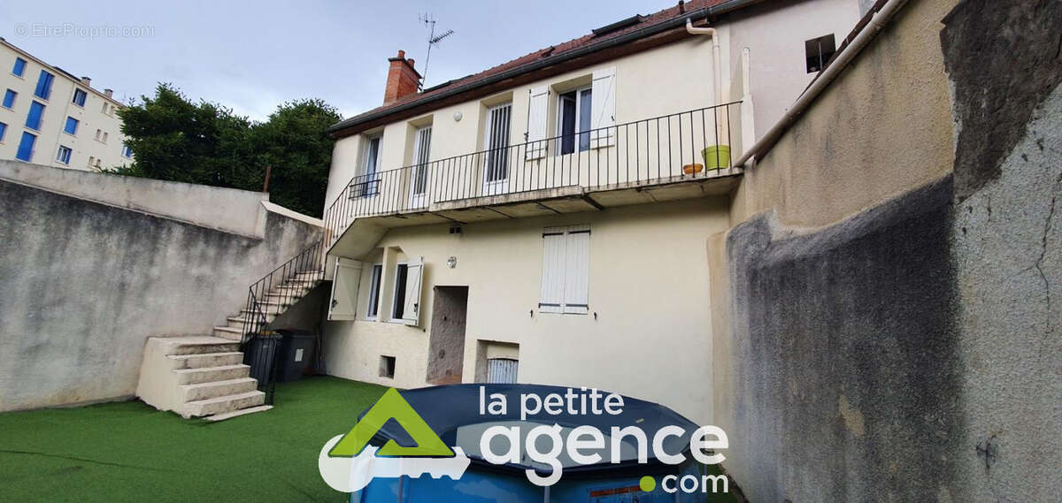 IMMEUBLE LOCATIF composé de 3 Appartements - photo 2