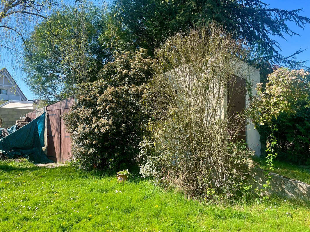 Pavillon familial de 110m2 sur 670m2 de terrain à Vaujours - photo 20