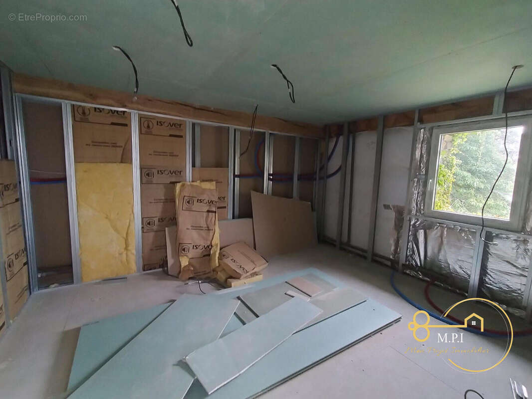 Maison à LA CHAPELLE-PRES-SEES