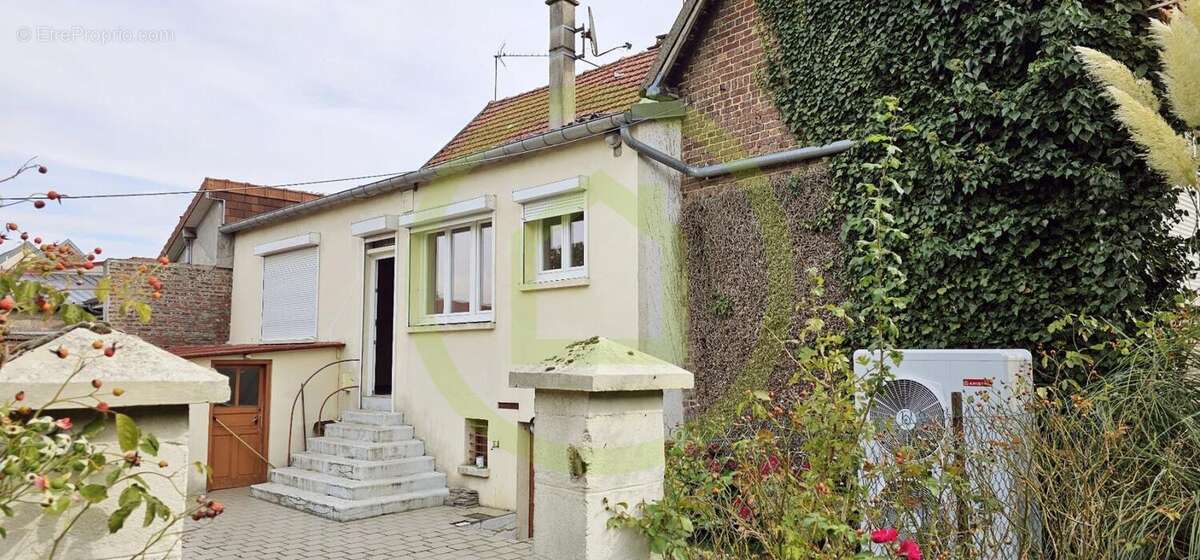 Maison à DEMUIN